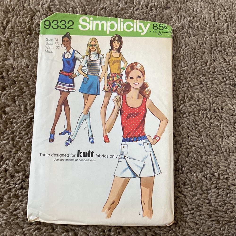 Vintage Lot of Sewing Patterns Lot #4 - Picture 8 of 13